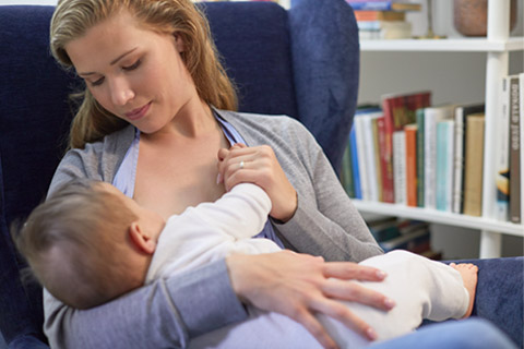 8 probl&egrave;mes d&rsquo;allaitement et comment les r&eacute;soudre